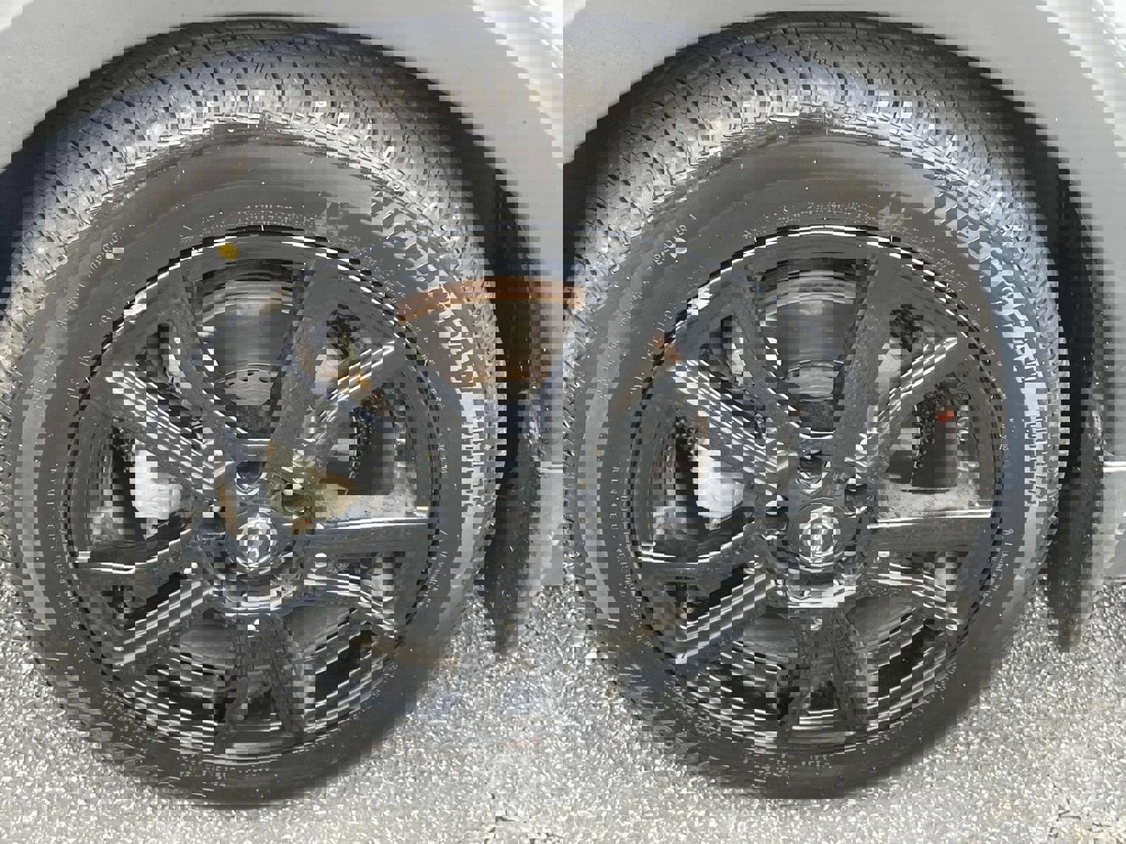 Used 2023 Nissan Kicks SR w/ SR Premium Package image 9