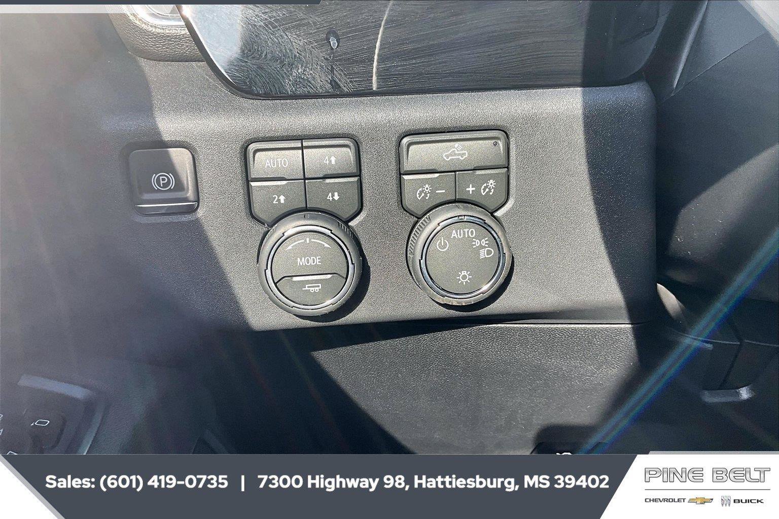 New 2026 Chevrolet Silverado 1500 LT w/ Z71 Off-Road Package AWD/4WD image 23