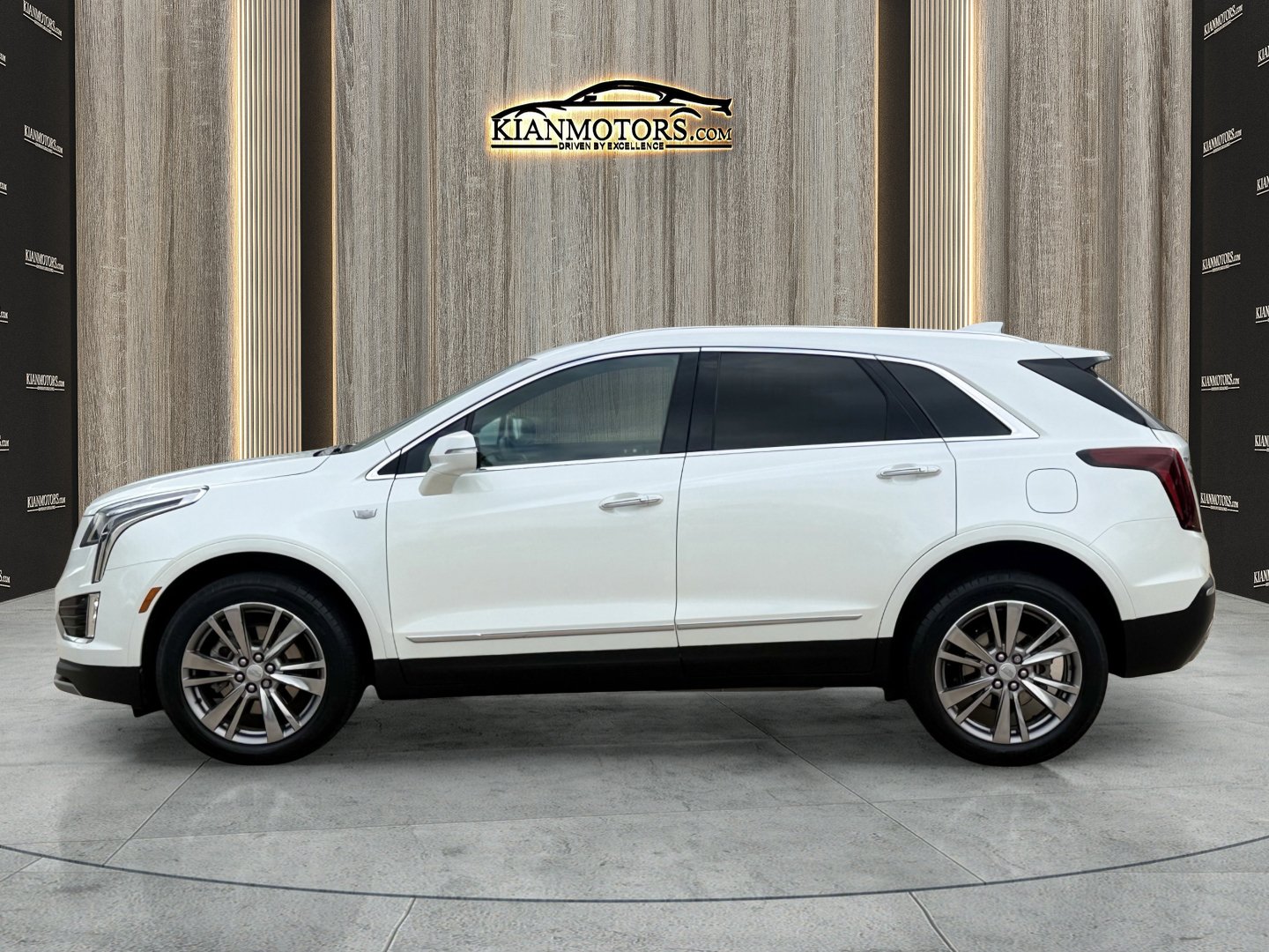 Used 2024 Cadillac XT5 Premium Luxury FWD image 5