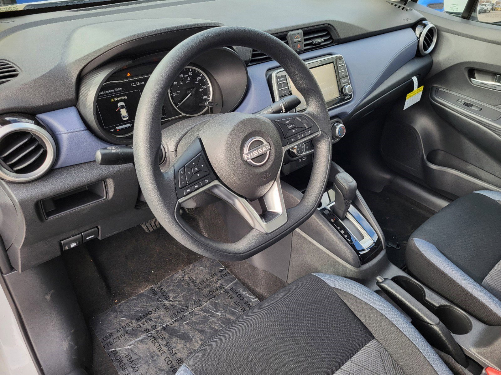 New 2025 Nissan Versa SV w/ Trunk Package image 9