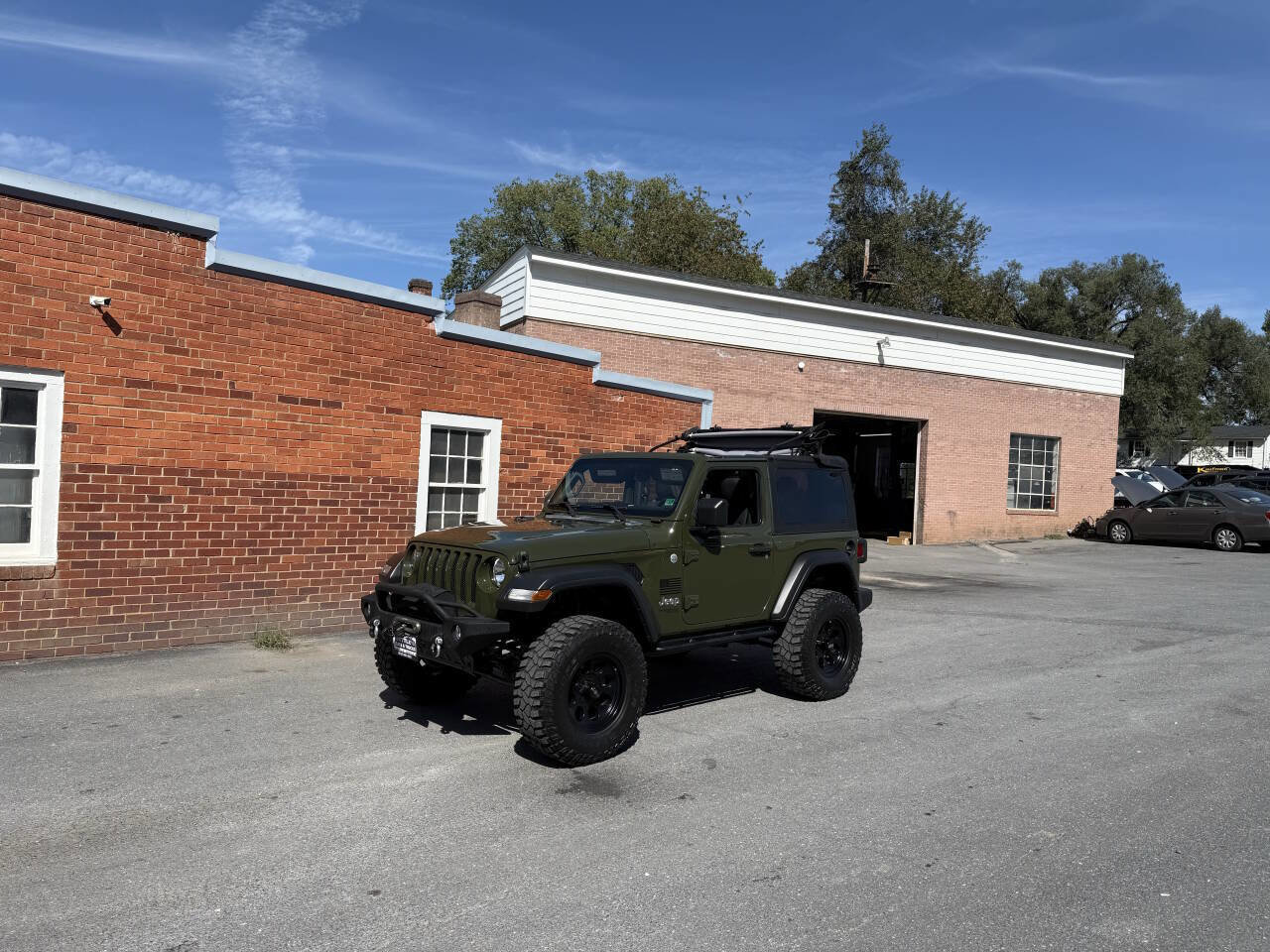 Used 2021 Jeep Wrangler Sport image 5