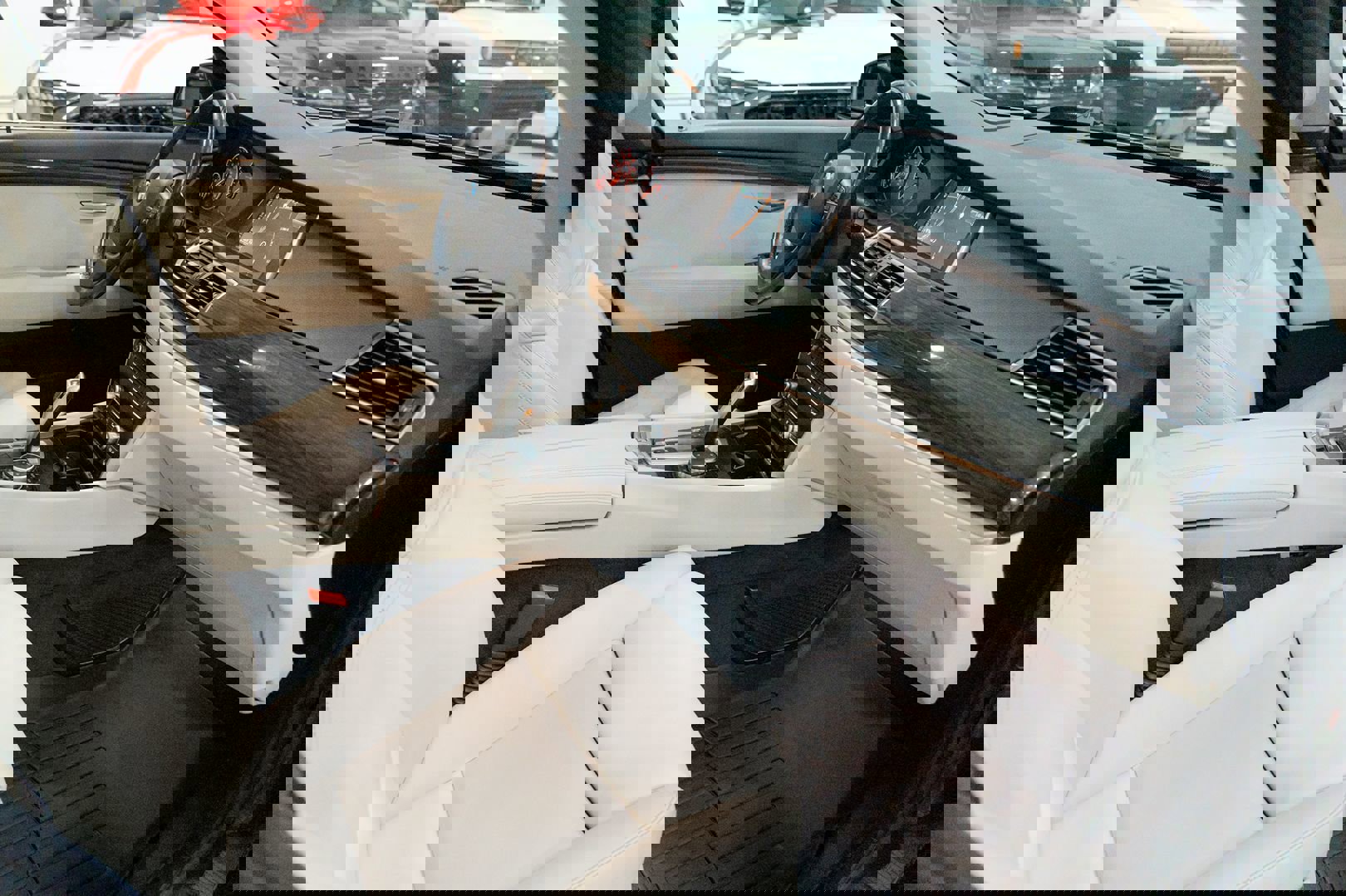 Used 2015 BMW 535i Gran Turismo xDrive image 24