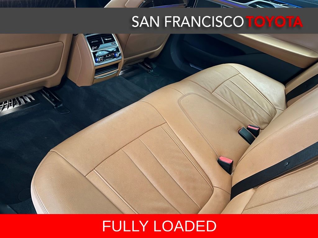 Used 2020 BMW 740i 740i w/ M Sport Package image 16