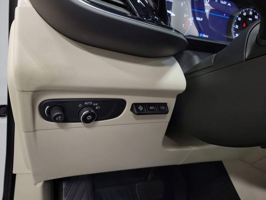 Used 2022 Buick Envision Avenir w/ Technology Package II FWD image 24