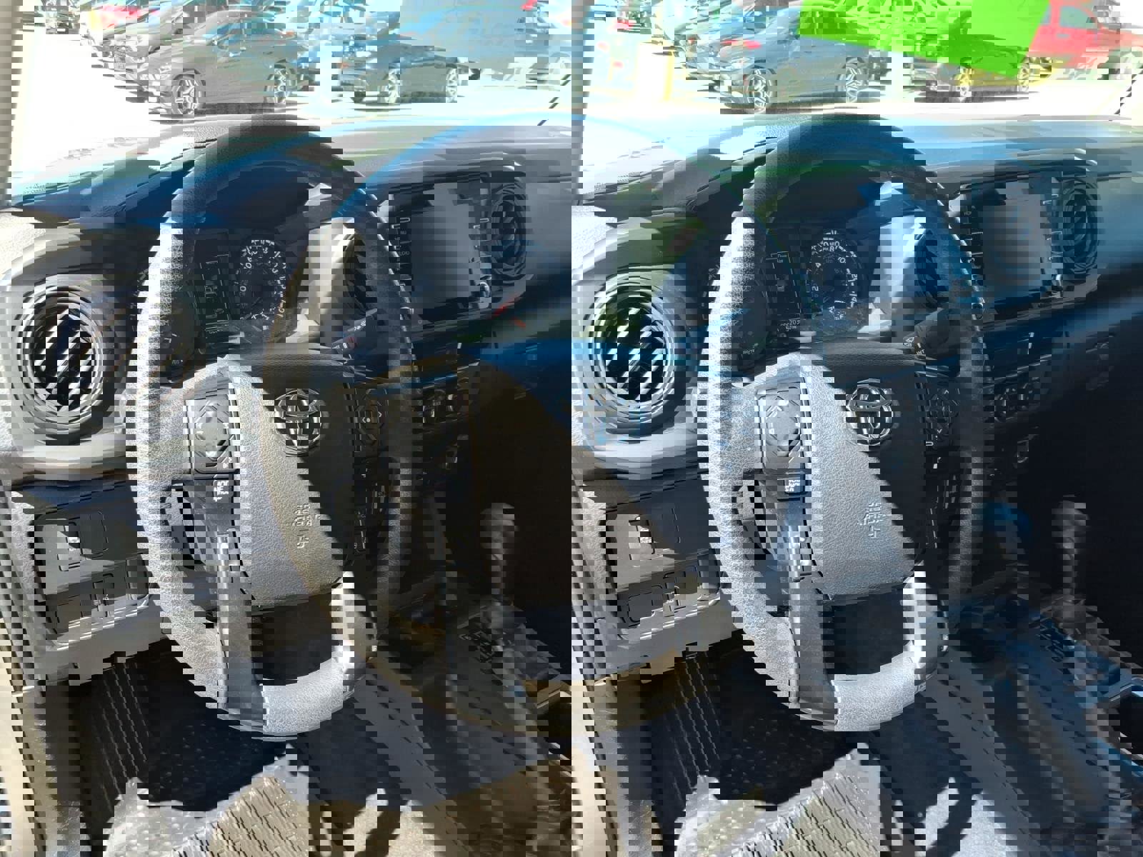 Used 2022 Toyota Tacoma SR w/ SX Package image 9