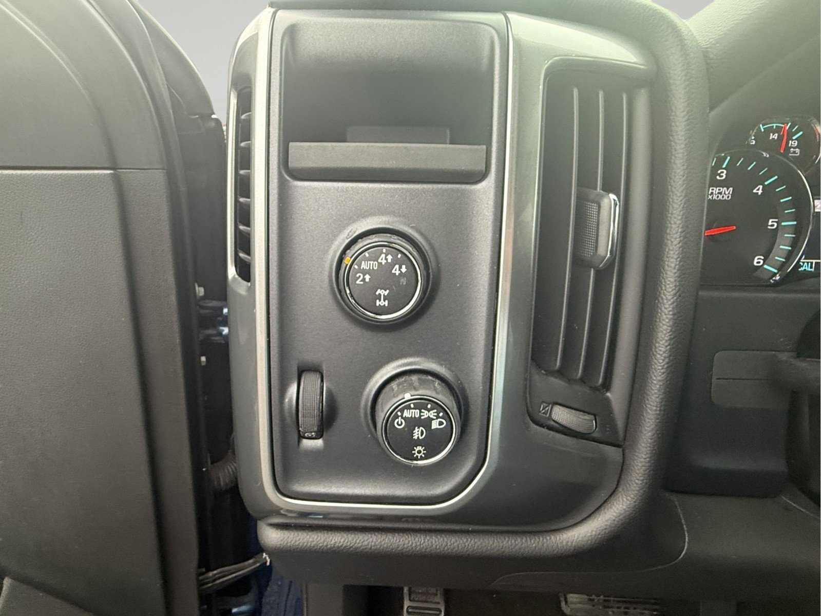 Used 2015 Chevrolet Silverado 1500 LT w/ All Star Edition image 22