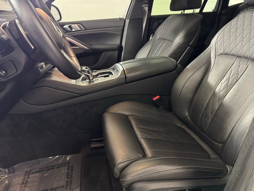 Used 2022 BMW X6 xDrive40i w/ Executive Package AWD/4WD image 18