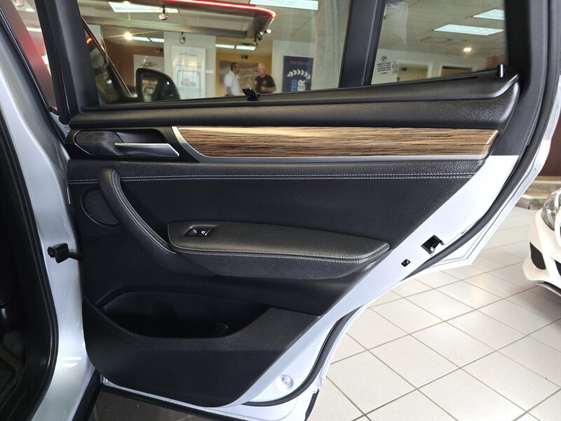 Used 2017 BMW X3 xDrive28i image 13