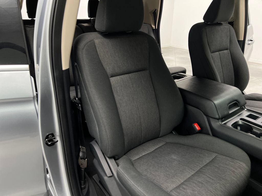 Used 2024 Ford Expedition XLT RWD image 30
