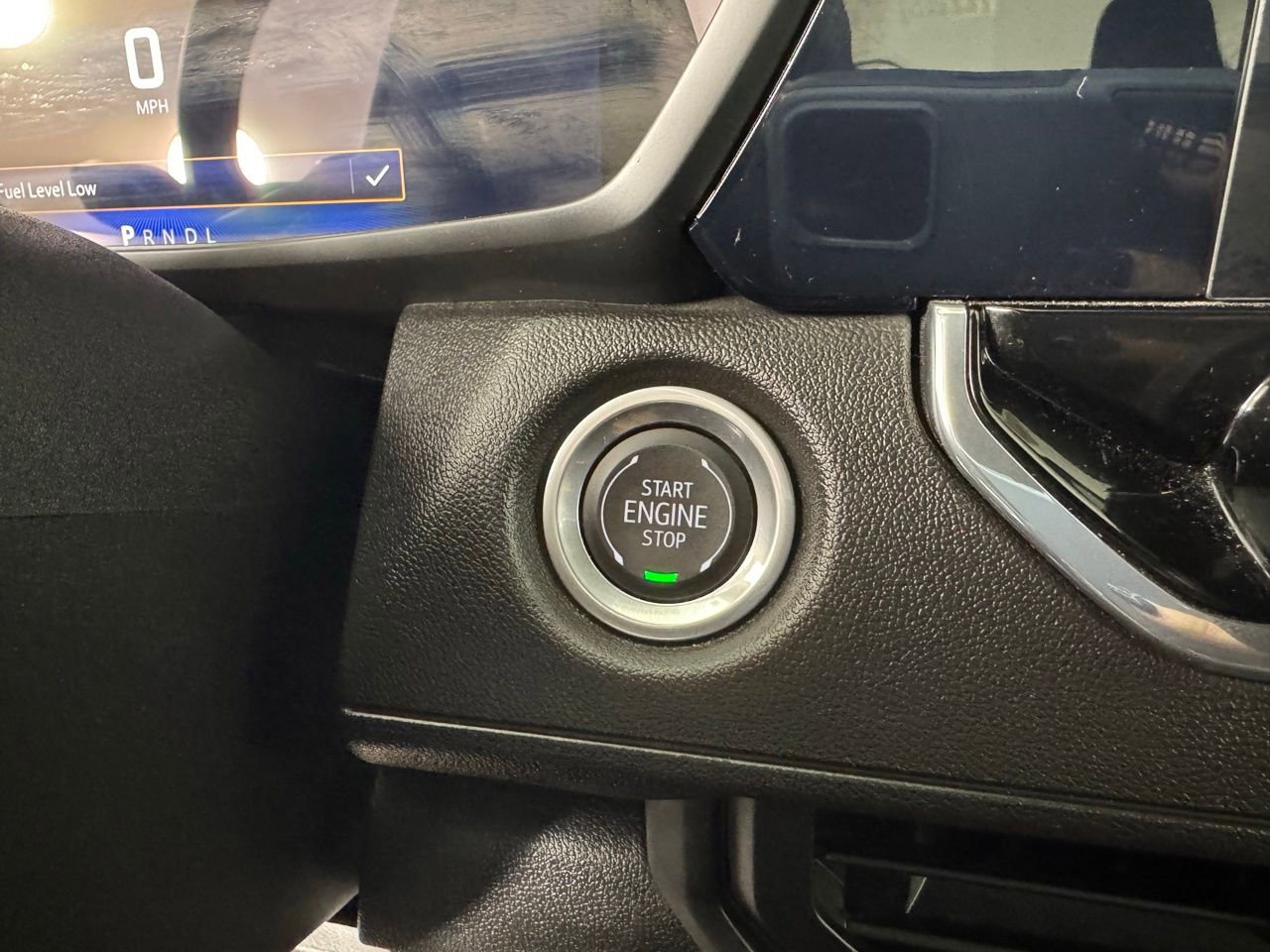 Used 2024 Chevrolet Colorado W/T image 20