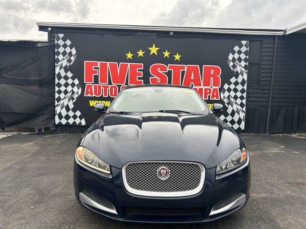 Used 2012 Jaguar XF image 2