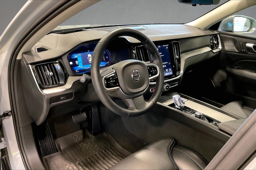 New 2026 Volvo V60 B5 Cross Country Ultra w/ Protection Package Premier AWD/4WD image 18