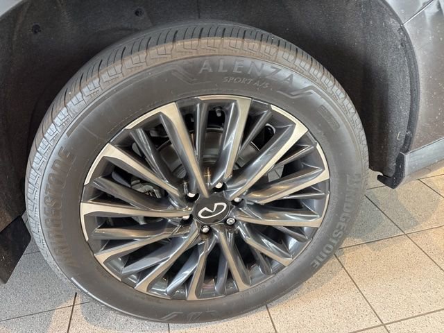 Used 2025 INFINITI QX80 Autograph AWD/4WD image 11
