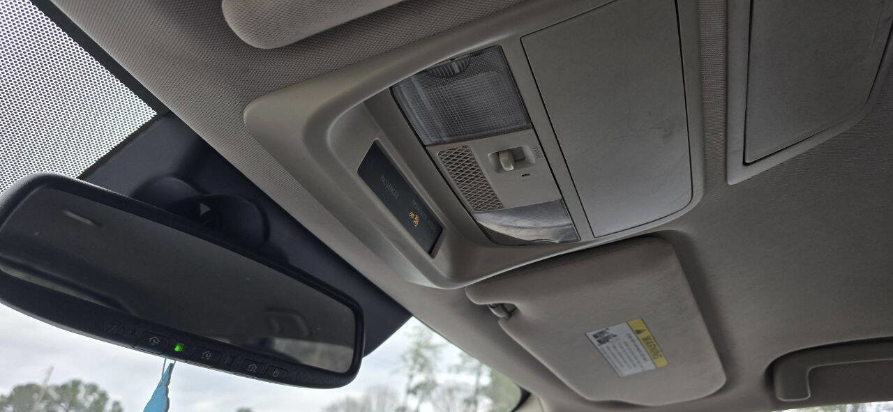 Used 2020 Mitsubishi Outlander SEL image 22