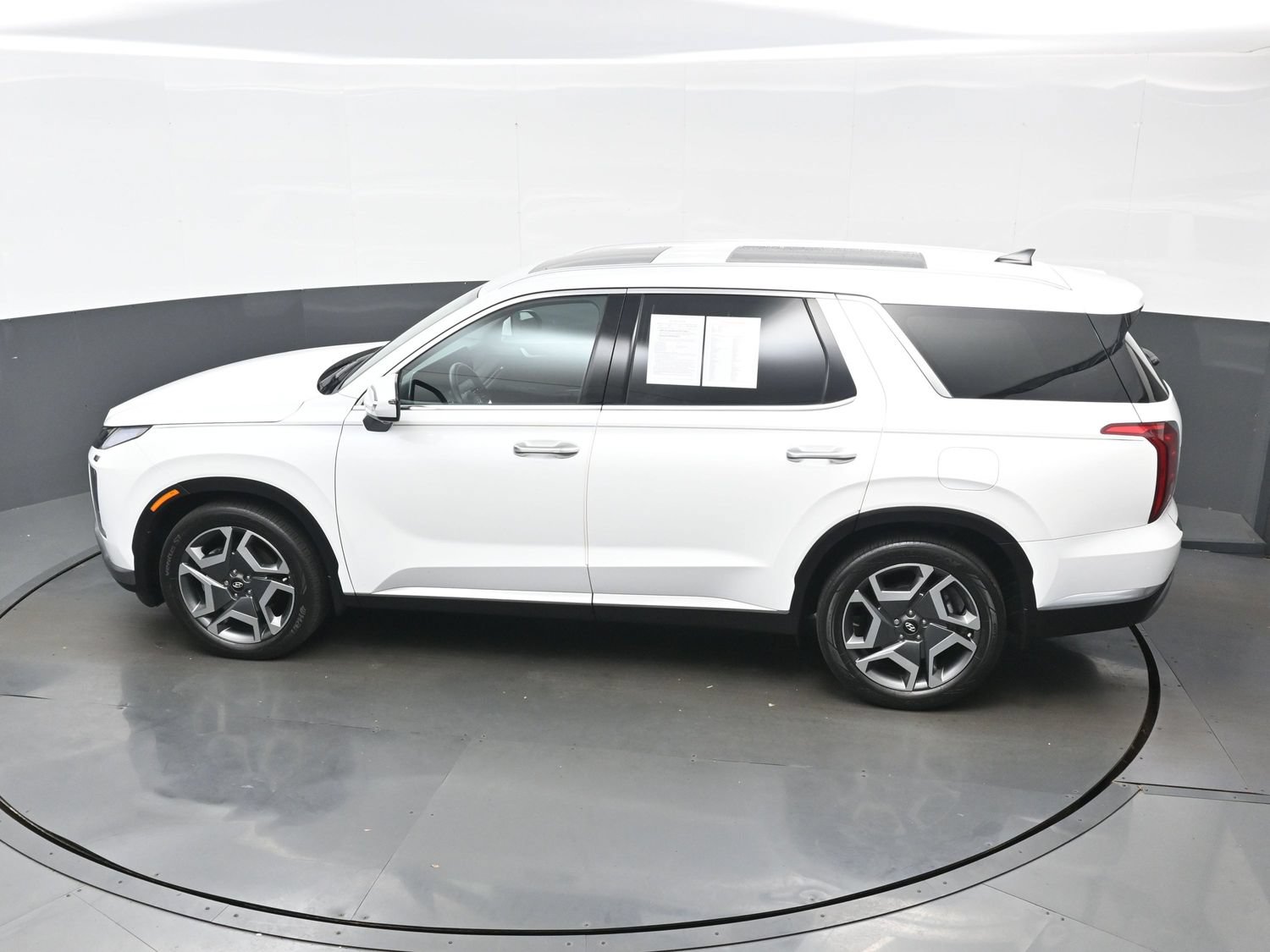 Certified 2023 Hyundai Palisade Limited AWD/4WD image 38