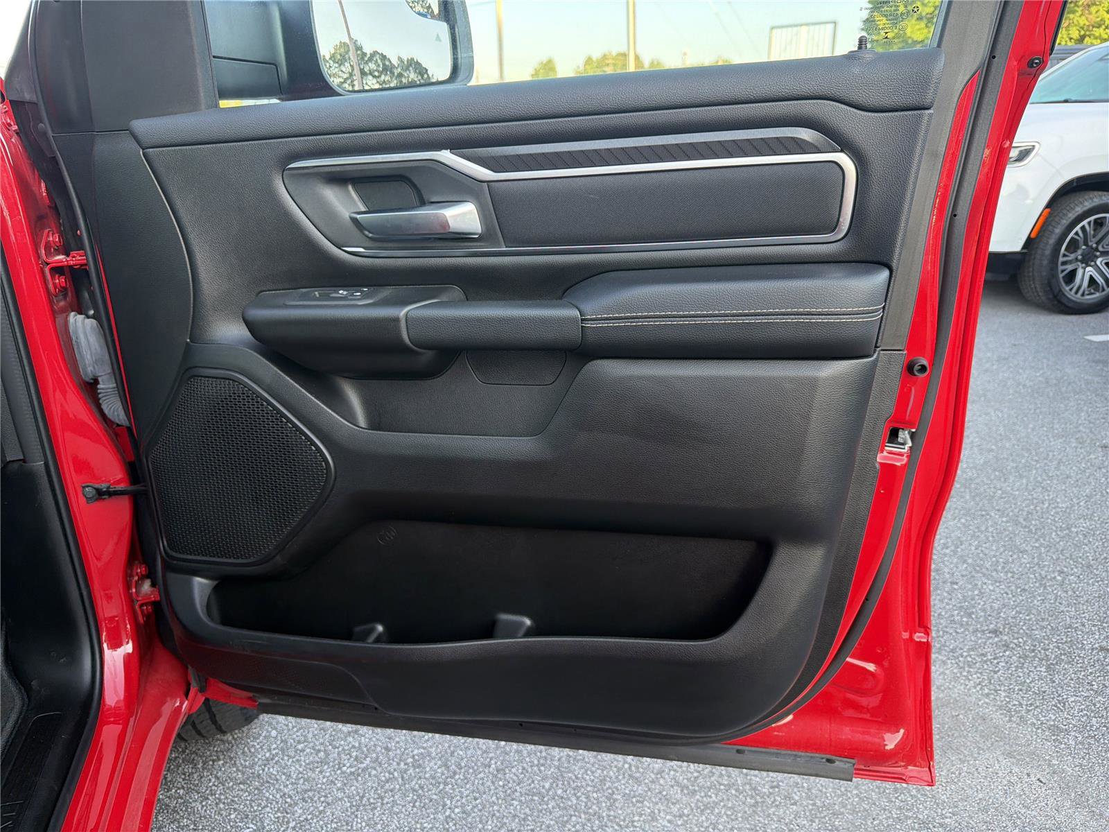 Used 2025 RAM 1500 Big Horn AWD/4WD image 13