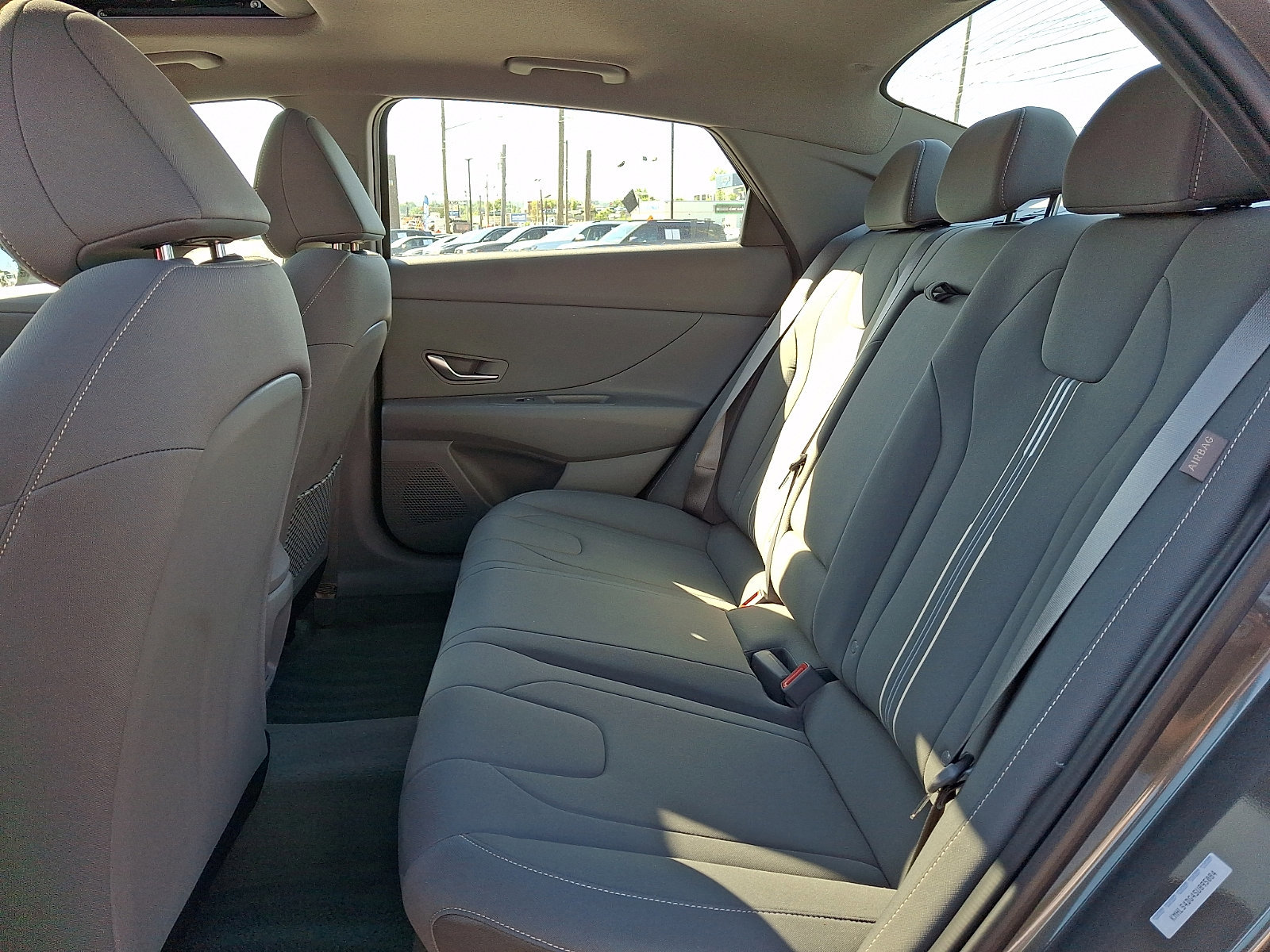 Certified 2025 Hyundai Elantra SEL FWD image 10