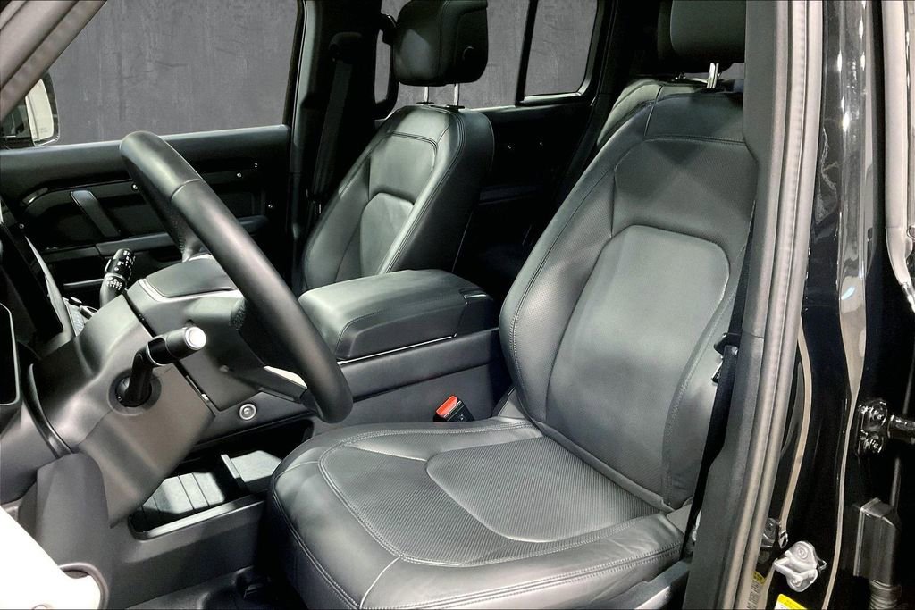 Used 2025 Land Rover Defender 130 S AWD/4WD image 21