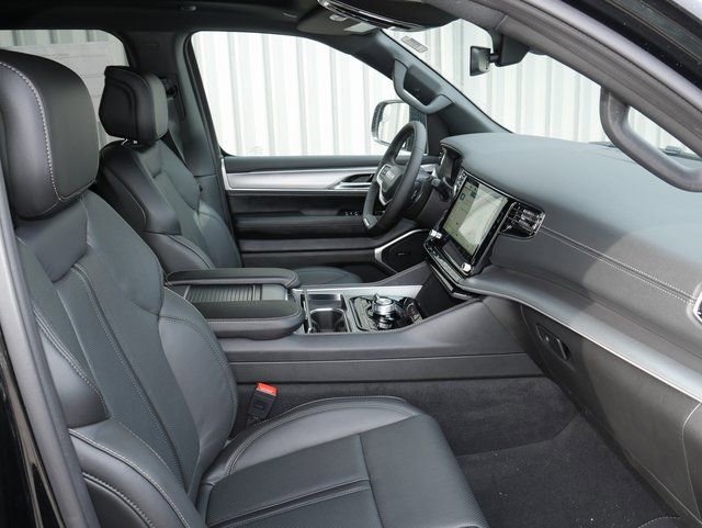 New 2026 Jeep Grand Wagoneer L w/ Premium Group I image 33