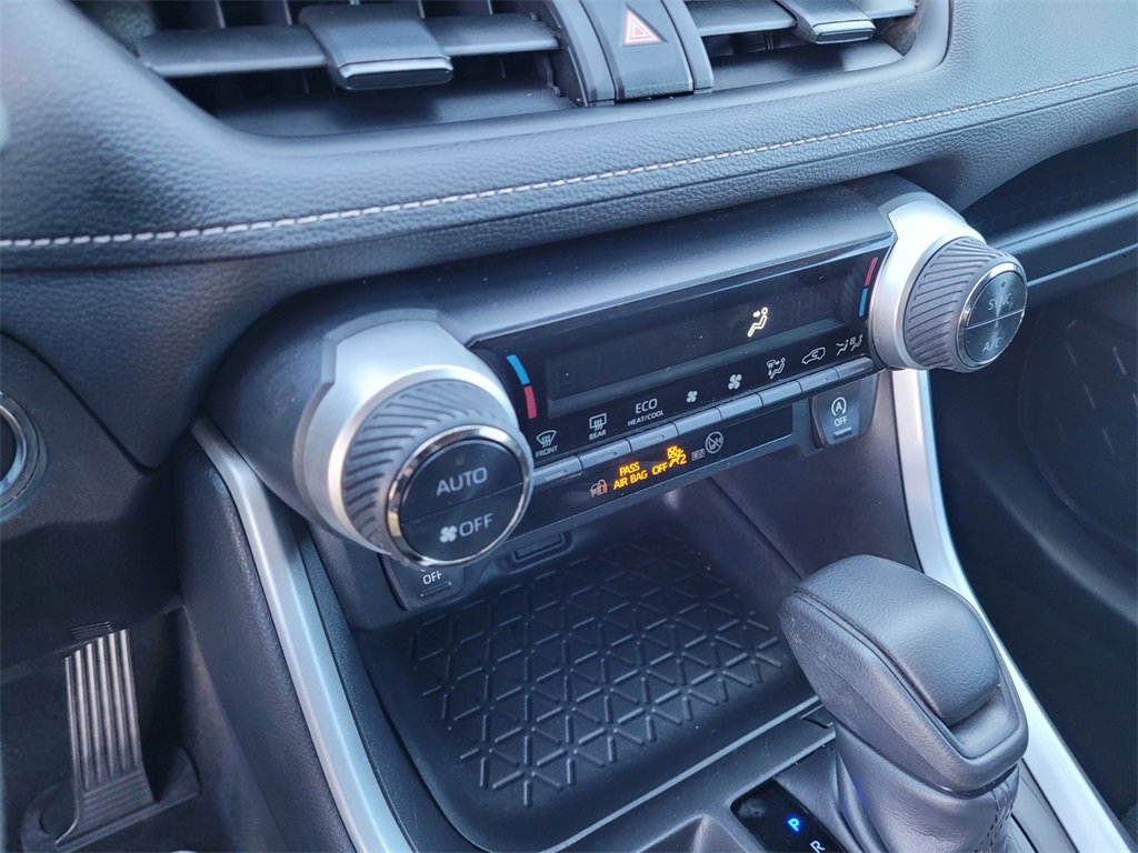 Used 2024 Toyota RAV4 XLE image 17