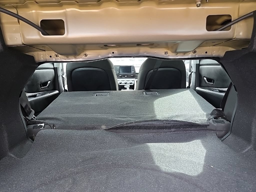 Used 2025 Hyundai Elantra SE FWD image 76