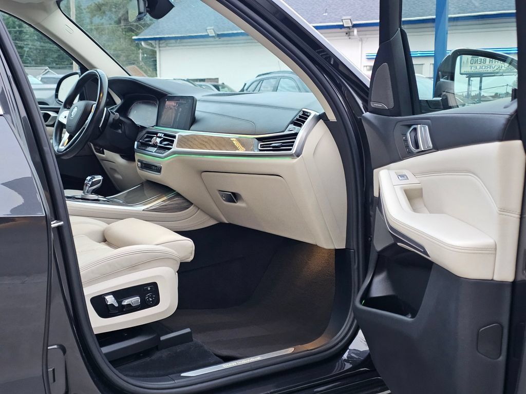 Used 2020 BMW X7 xDrive40i AWD/4WD image 13