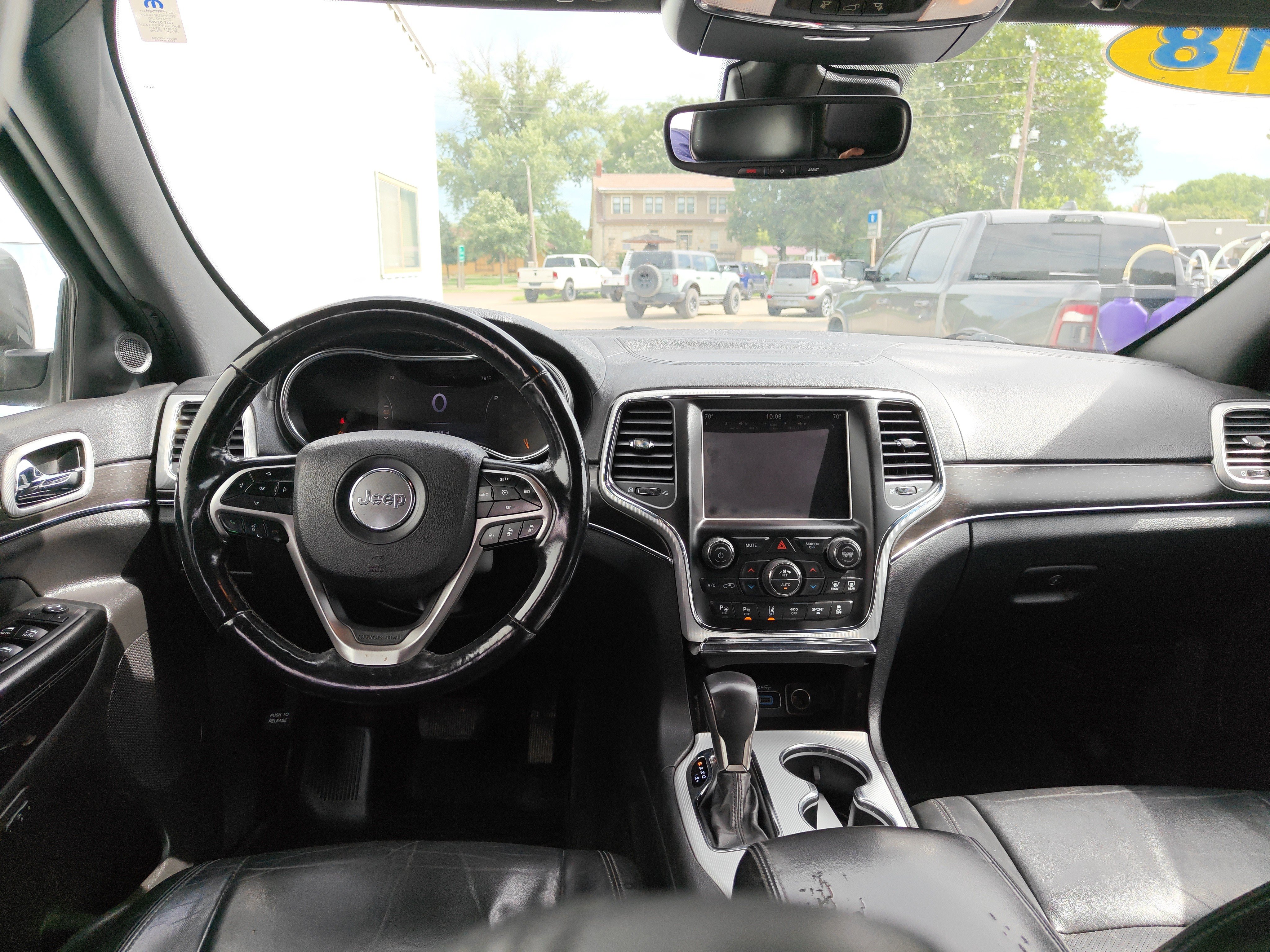 Used 2018 Jeep Grand Cherokee Limited AWD/4WD image 17
