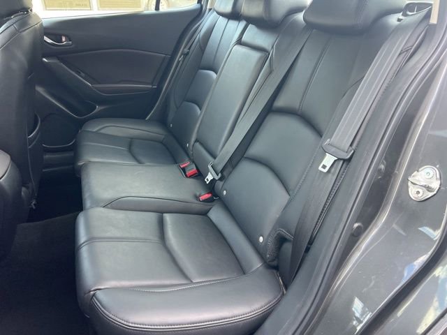 Used 2018 MAZDA MAZDA3 Touring image 33