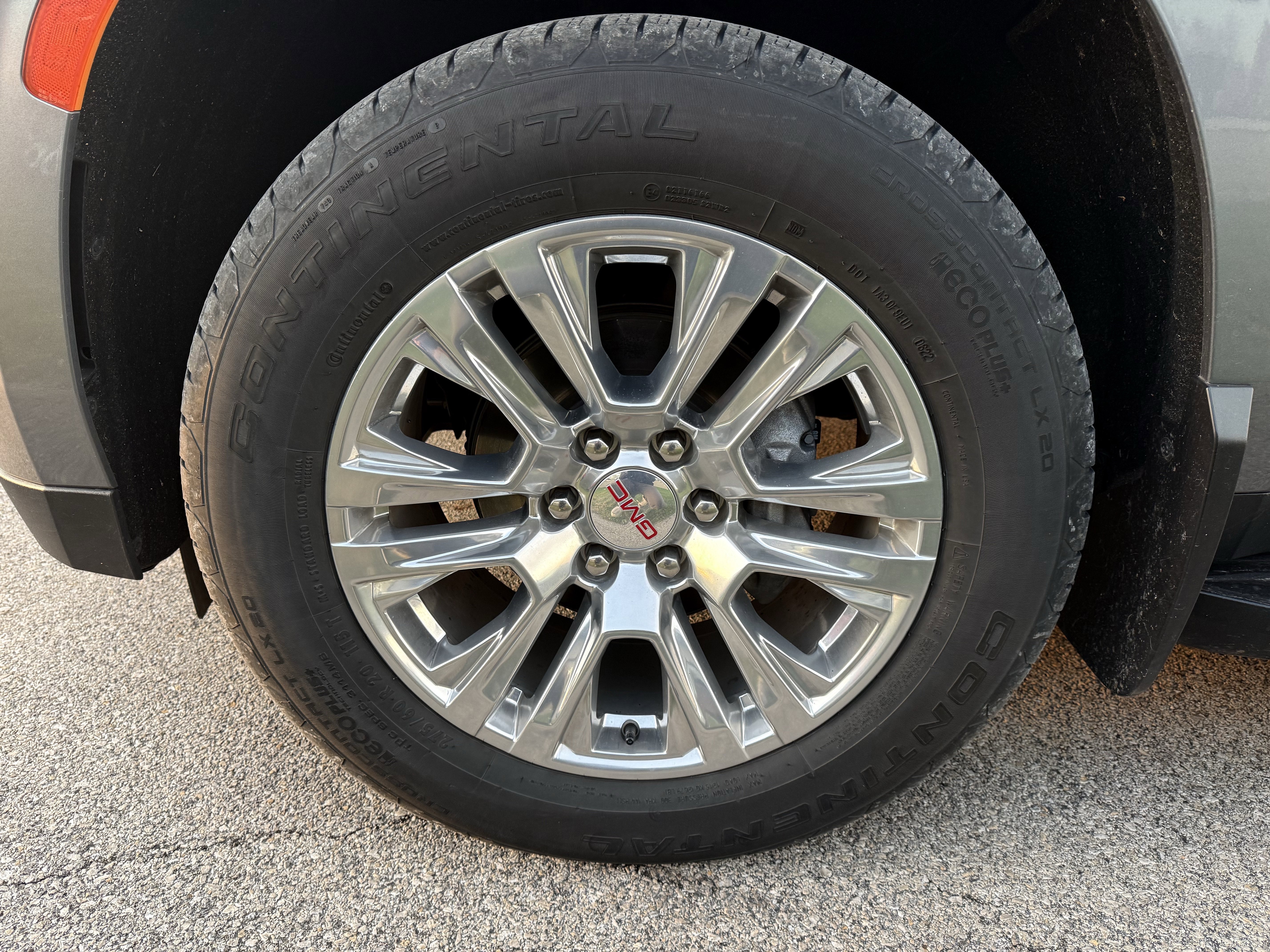 Certified 2022 GMC Yukon XL Denali image 11