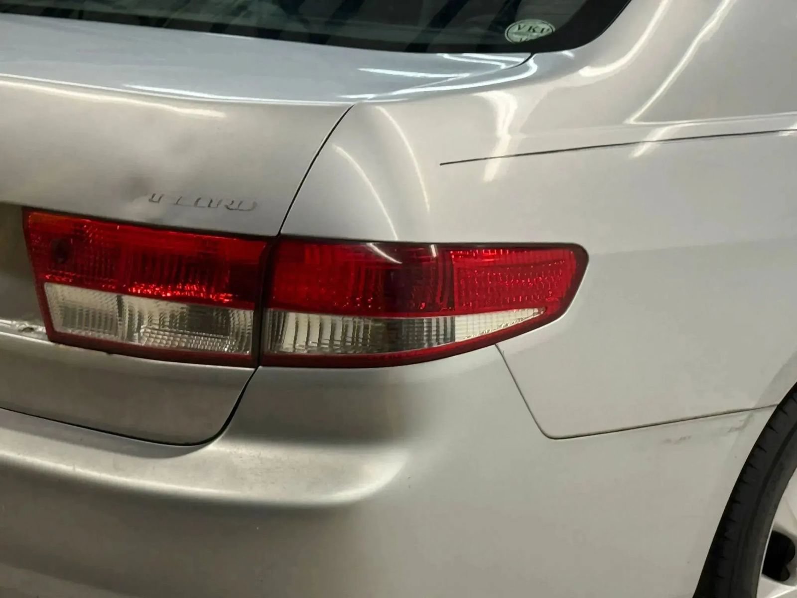 Used 2004 Honda Accord EX image 10