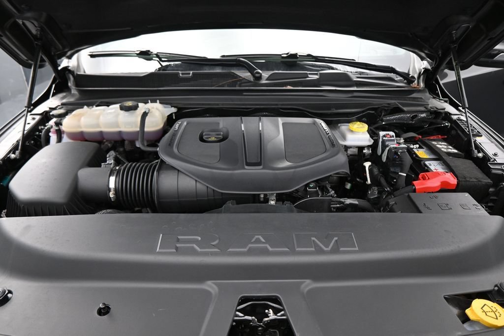 Used 2026 RAM 1500 Laramie w/ Sport Appearance Package AWD/4WD image 29