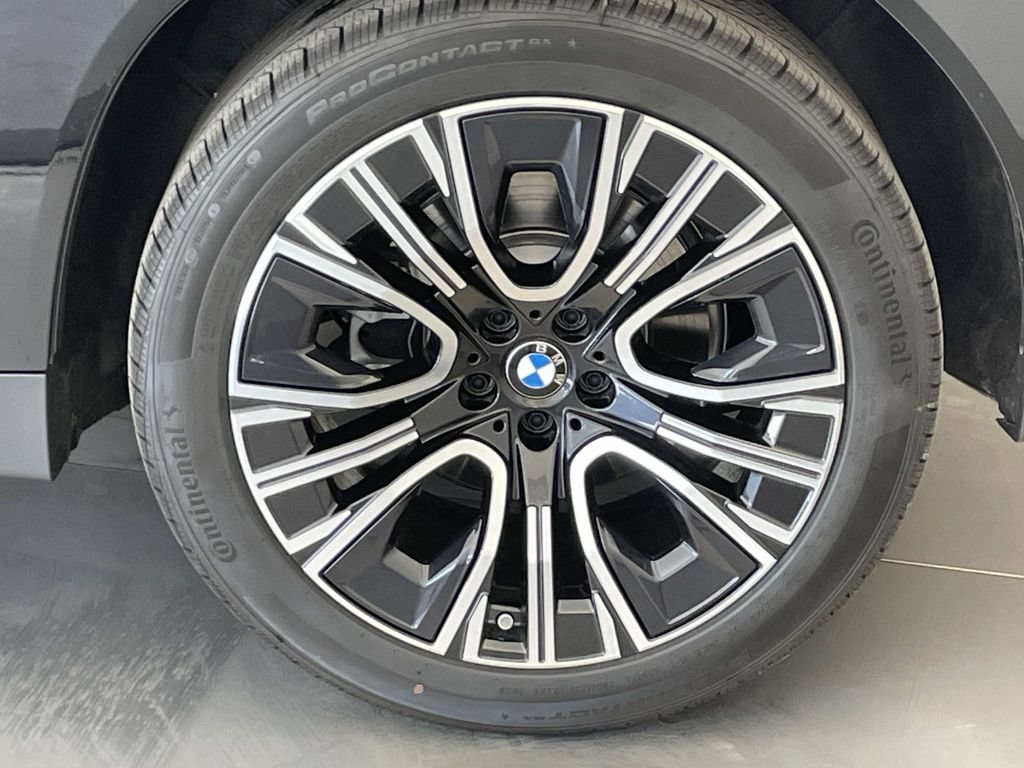 New 2026 BMW X3 xDrive30i w/ Convenience Package AWD/4WD image 12