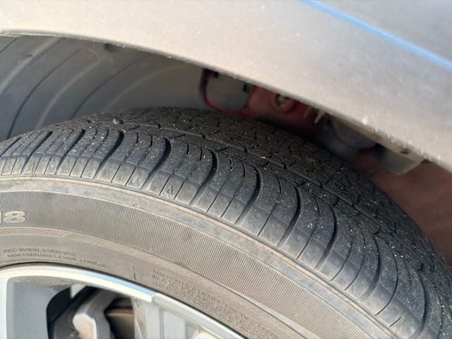 Used 2024 Hyundai Venue SEL FWD image 12