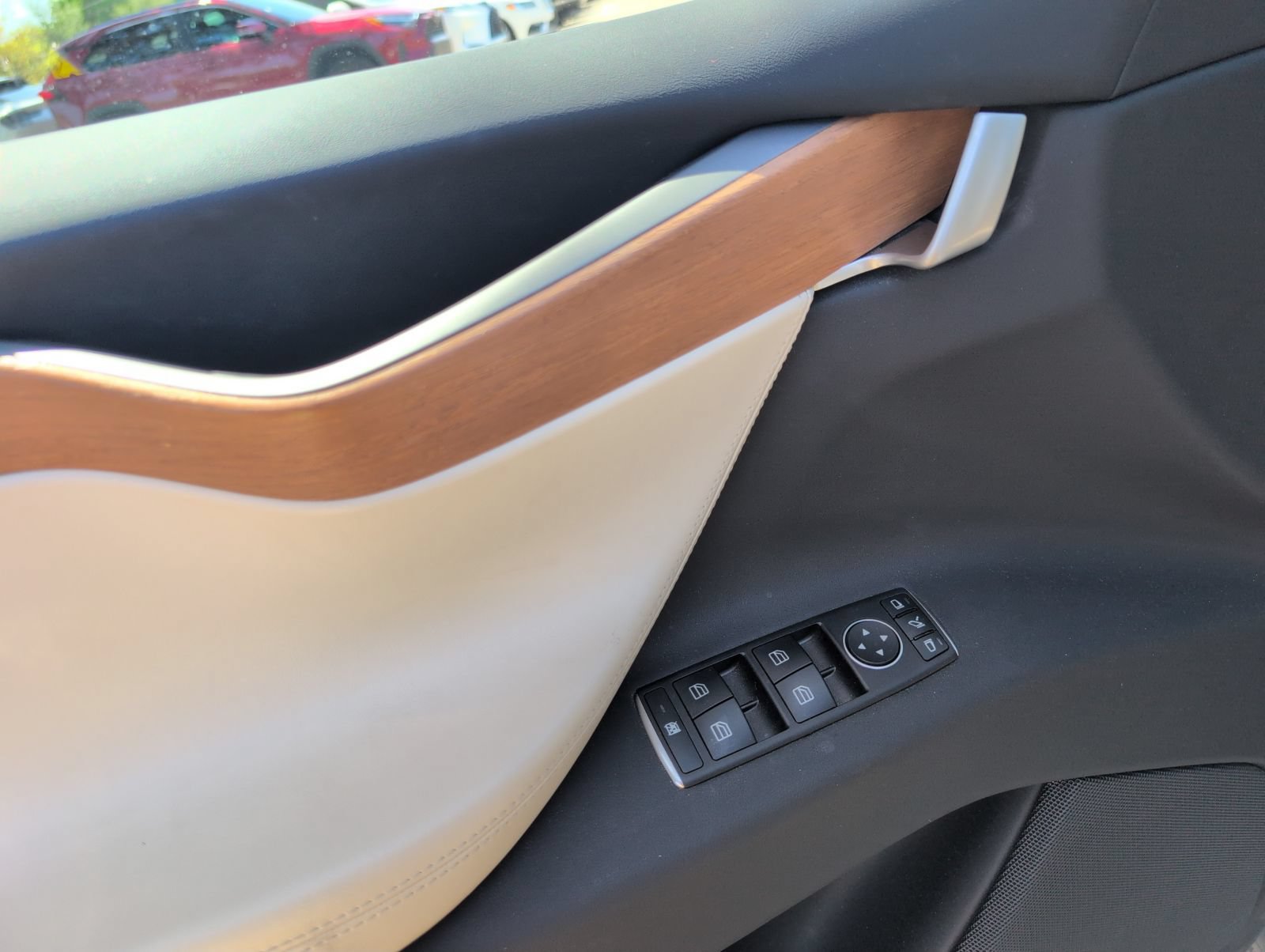Used 2020 Tesla Model X Long Range AWD/4WD image 9