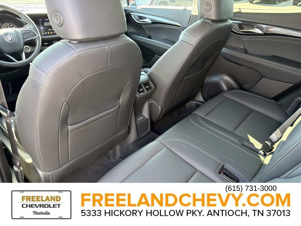 Used 2023 Buick Envision Essence image 17