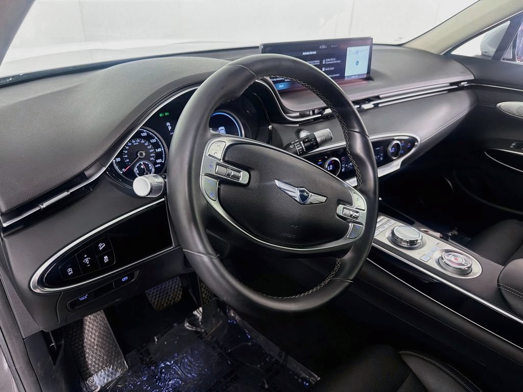 Used 2025 Genesis GV70 2.5T AWD/4WD image 9