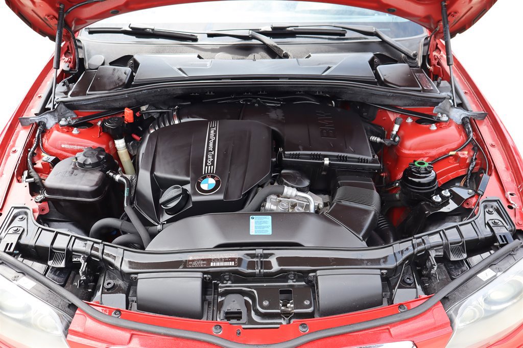 Used 2011 BMW 135i Convertible RWD image 36