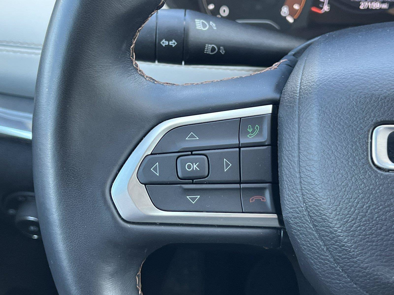 Used 2022 Jeep Compass Limited AWD/4WD image 19