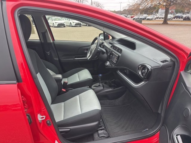 Used 2015 Toyota Prius C Two image 11