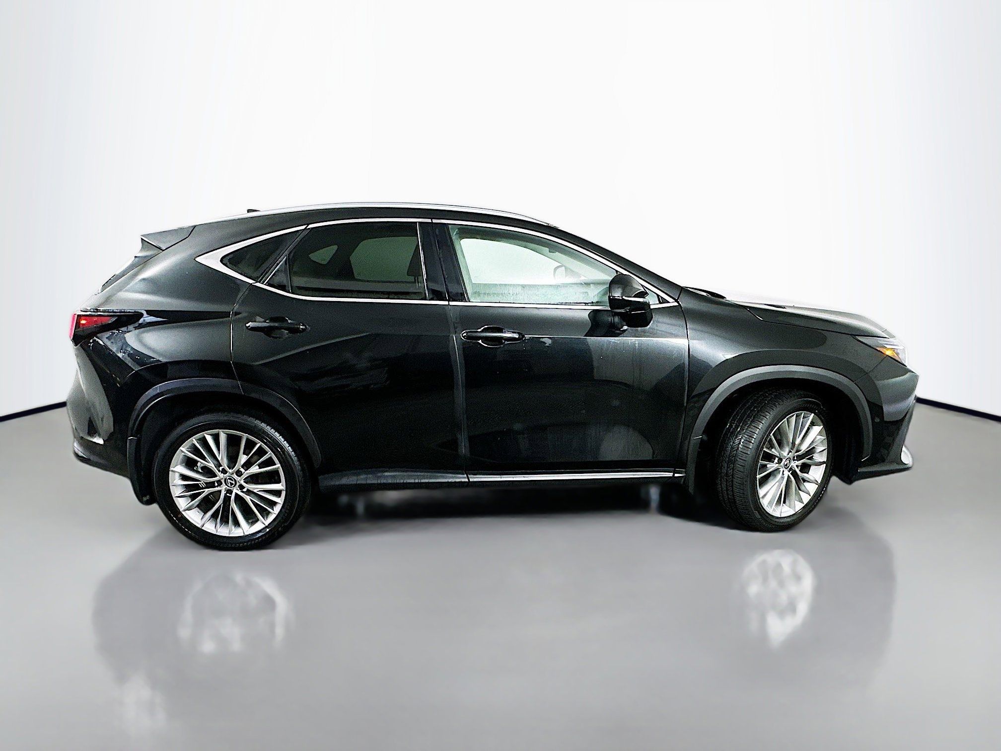 Used 2025 Lexus NX 350 AWD w/ Cold Area Package image 8