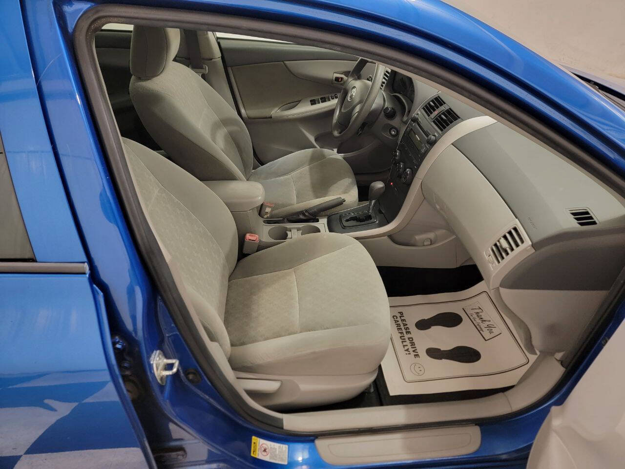 Used 2009 Toyota Corolla FWD image 20