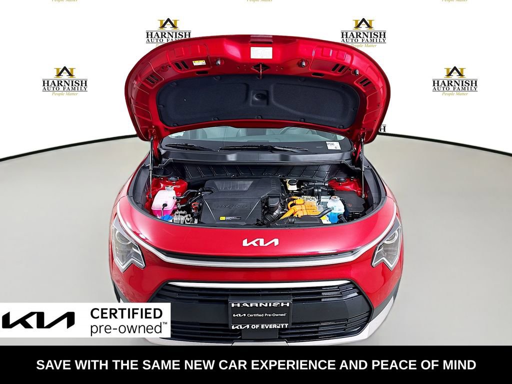 Certified 2025 Kia Niro LX image 36
