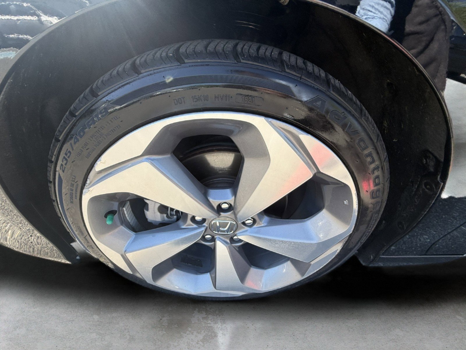 Used 2018 Honda Accord Touring image 31