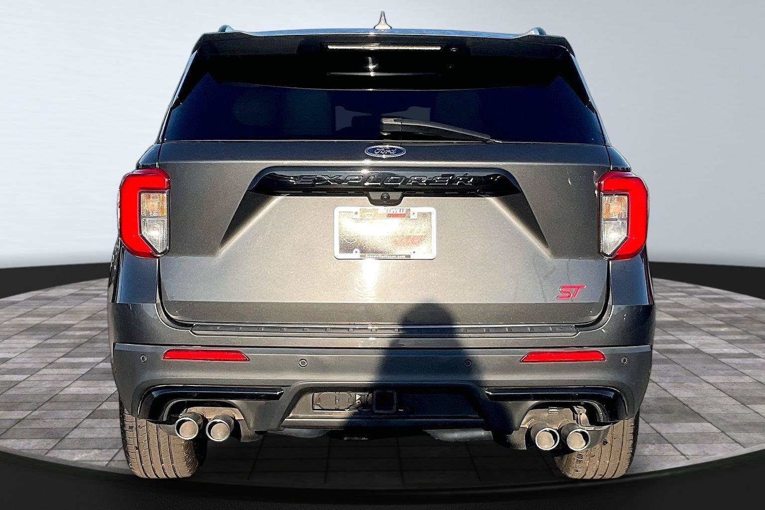Used 2020 Ford Explorer ST AWD/4WD image 5