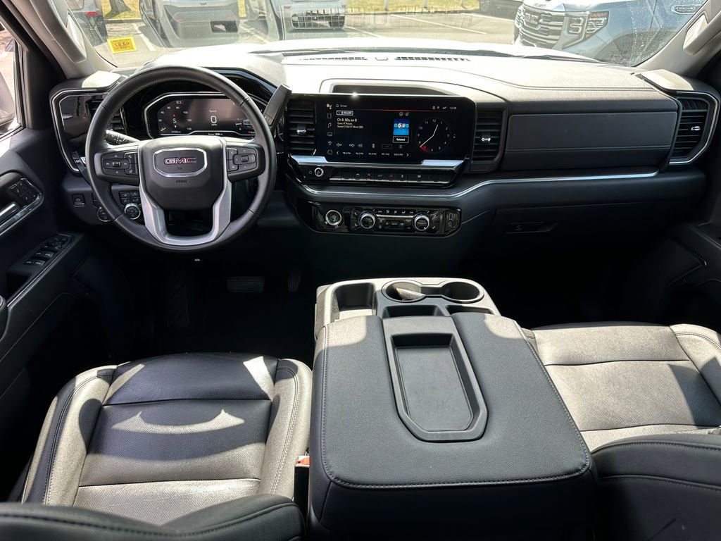 Used 2024 GMC Sierra 1500 SLT AWD/4WD image 17