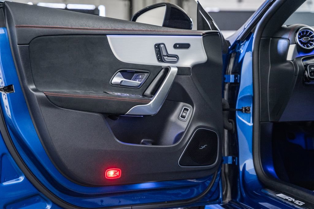 Used 2024 Mercedes-Benz CLA 35 AMG 4MATIC image 38