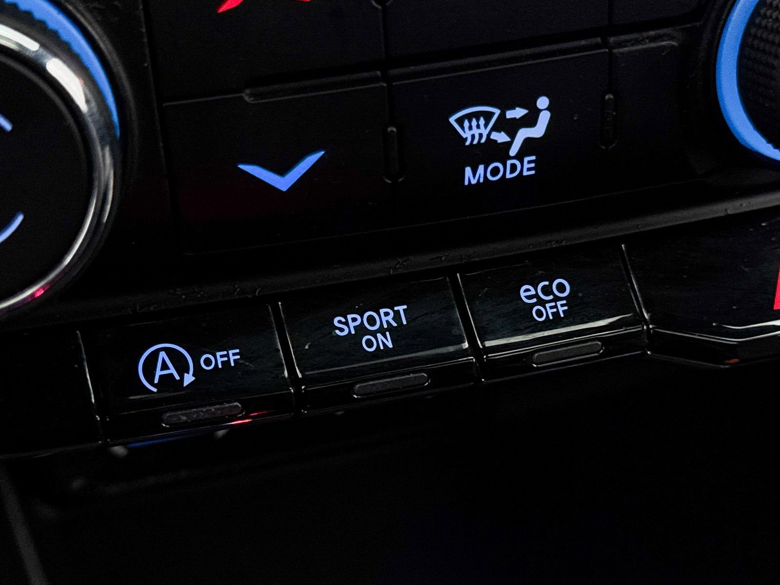Used 2024 Dodge Durango GT AWD/4WD image 11