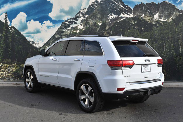 Used 2016 Jeep Grand Cherokee Limited w/ Trailer Tow Group IV image 9