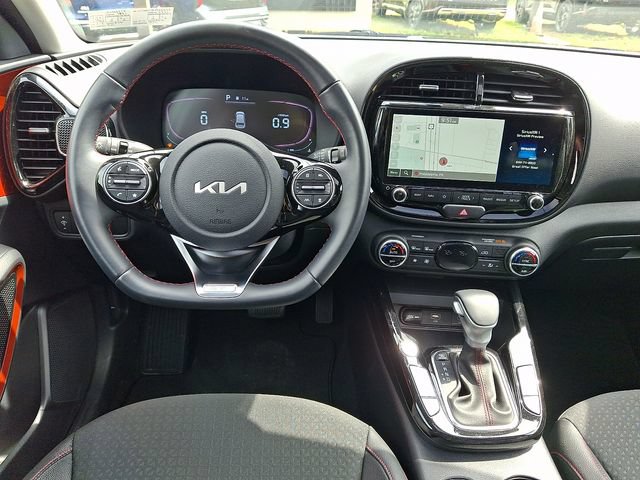 Certified 2024 Kia Soul GT-Line w/ Option Group 020 FWD image 11