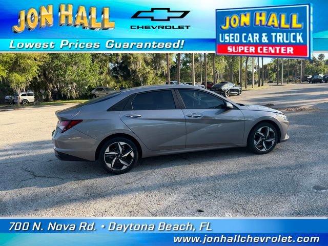 Used 2023 Hyundai Elantra SEL w/ Convenience Package image 11